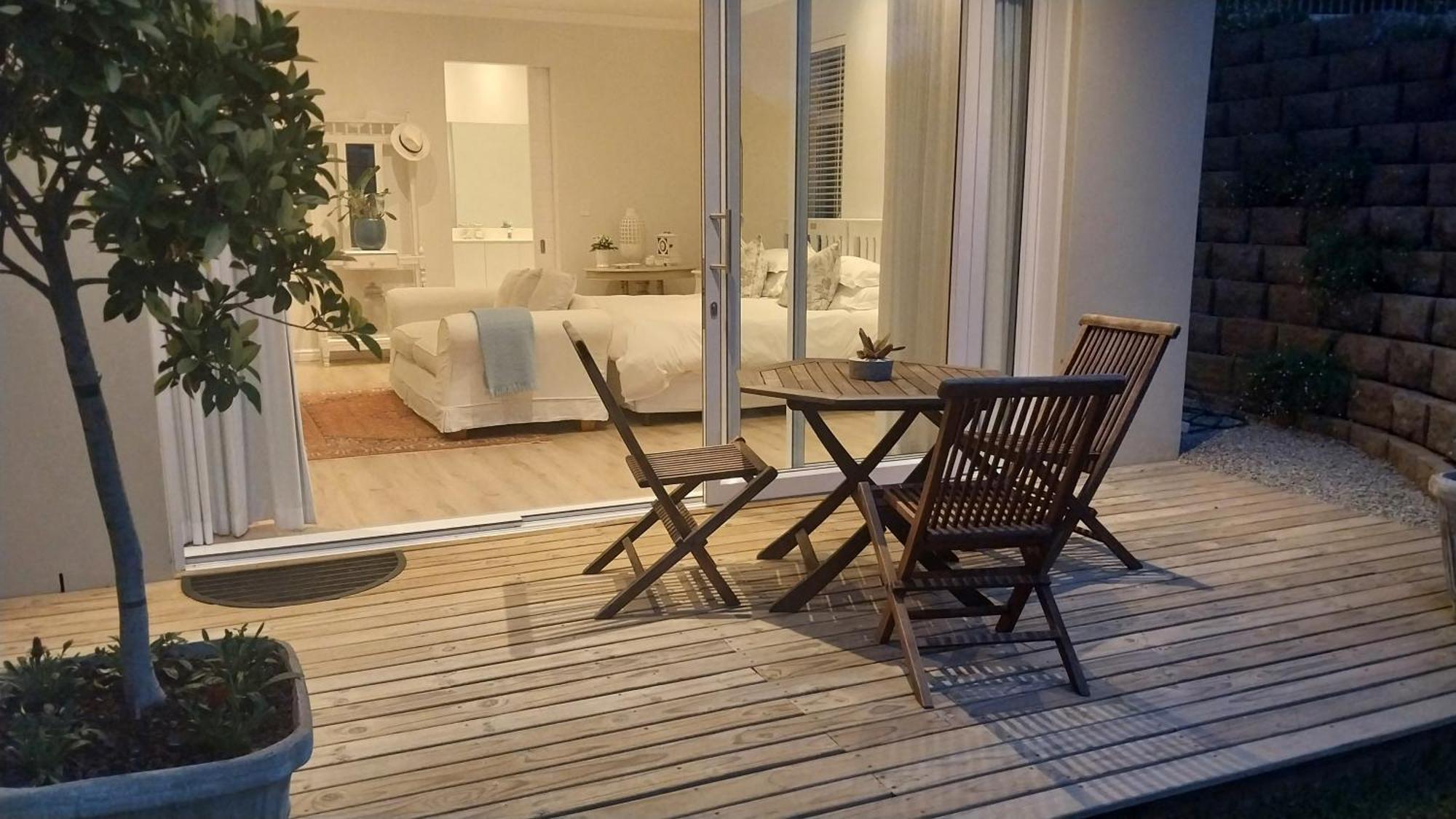 Knysna Private Estate Lagoon - Garden Apartments- Secure Estate 객실 사진