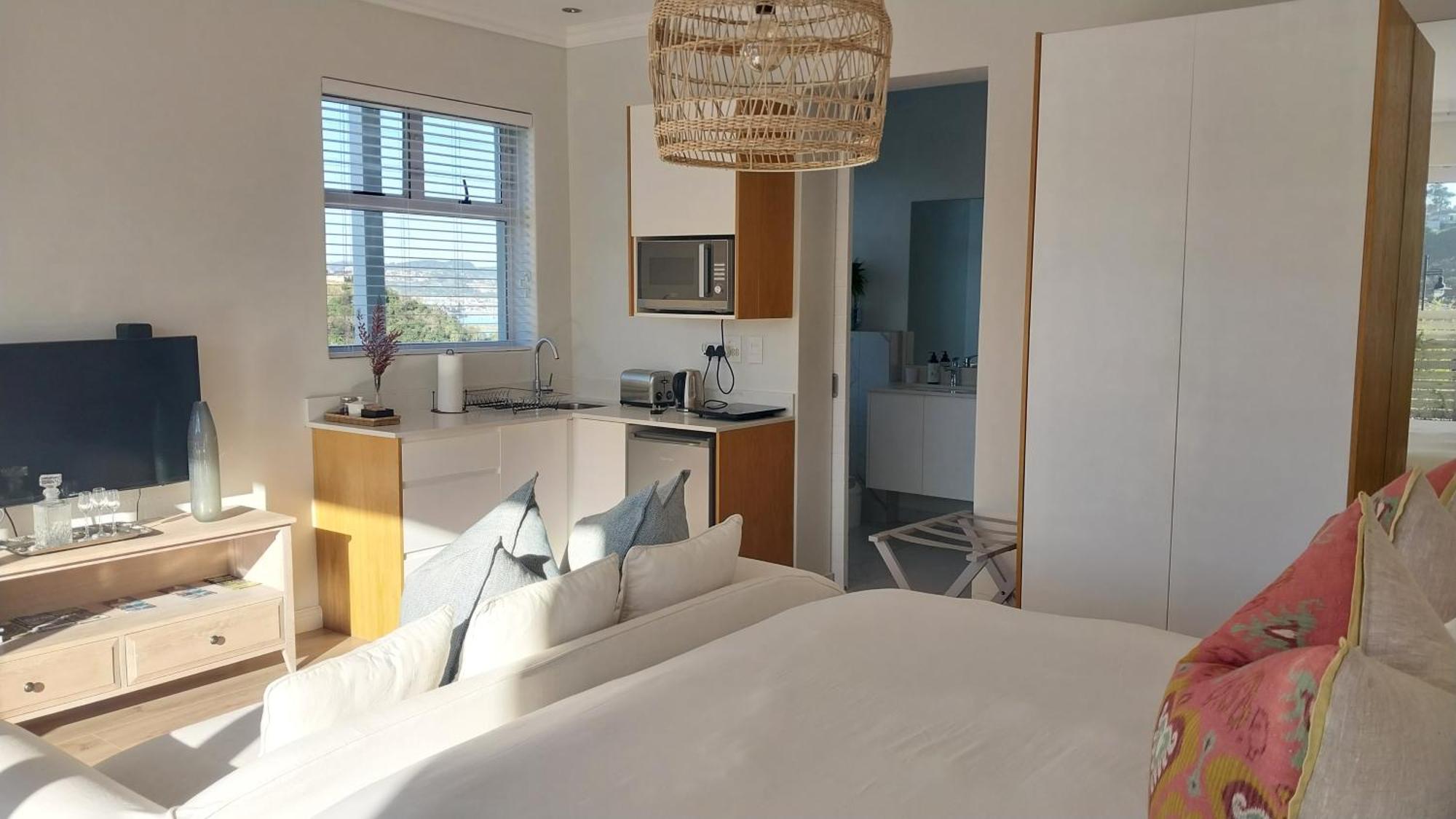 Knysna Private Estate Lagoon - Garden Apartments- Secure Estate 외부 사진